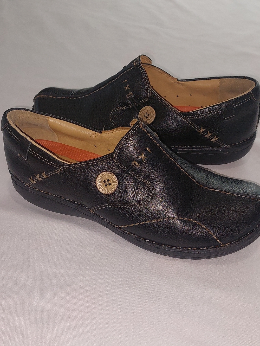Clarks Brown Slip On Shoes Size 8 - Picture 2 of 7
